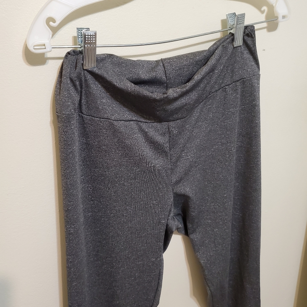 Gray Fitted Leggings